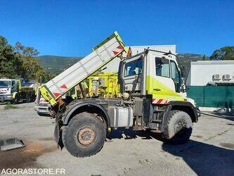 صورة ل المركبات التجارية 2004 مرسيدس بنز Unimog للبيع في فرنسا