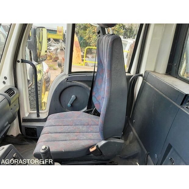 2004 مرسيدس بنز Unimog-47559052