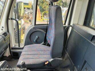 2004-mercedes-benz-unimog-1458704-47559052