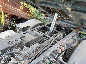 2004-mercedes-benz-unimog-1458704-47559056