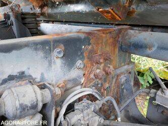 2004-mercedes-benz-unimog-1458704-47559061
