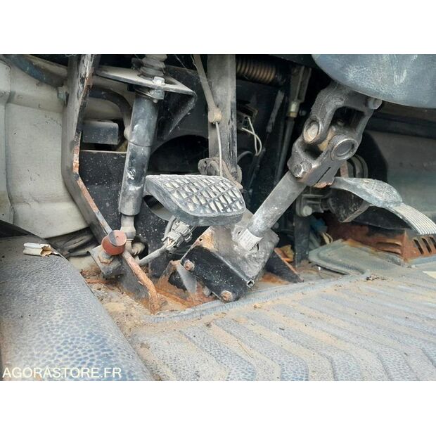 2004 مرسيدس بنز Unimog-47559066