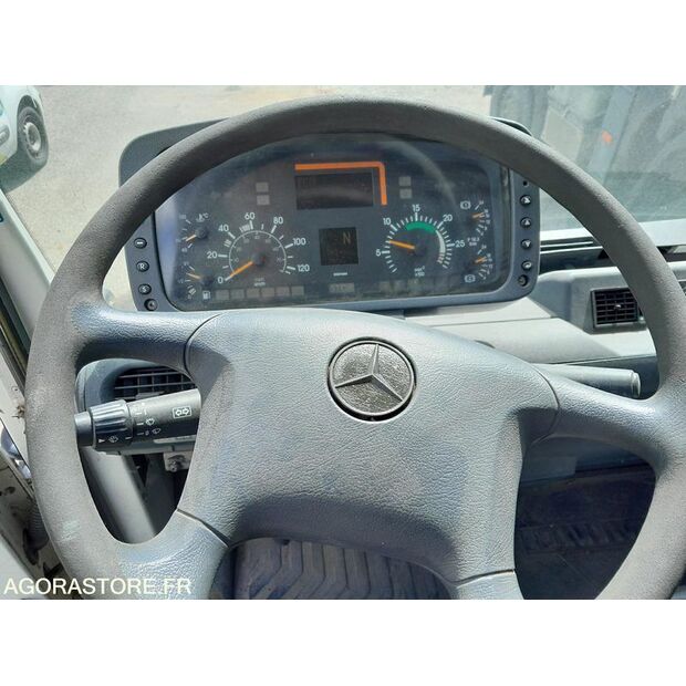 2004 مرسيدس بنز Unimog-47559079