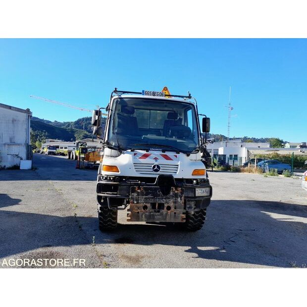 2004 مرسيدس بنز Unimog-47559081