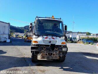 2004-mercedes-benz-unimog-1458704-47559081