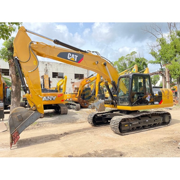 2024 Caterpillar 320D-47561491
