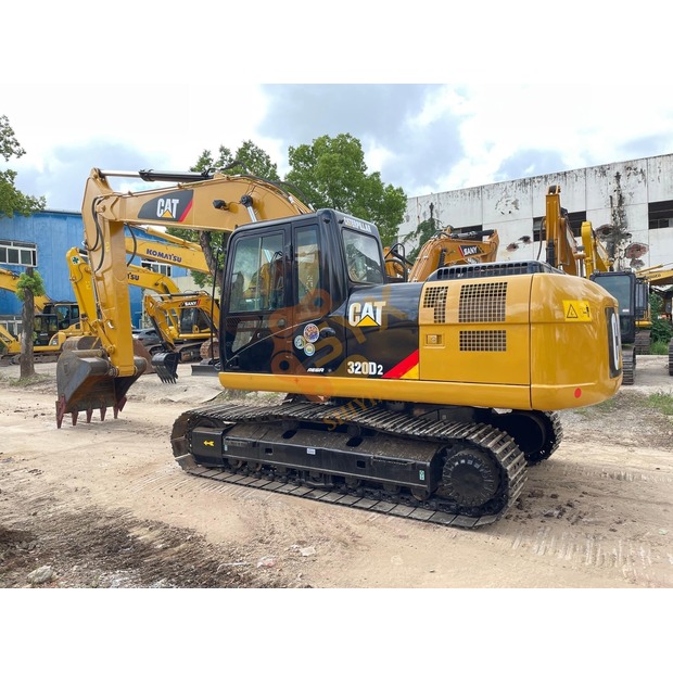 2024 Caterpillar 320D-47561492
