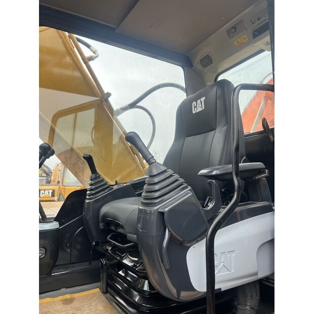 2023 Caterpillar 325DL-47561705