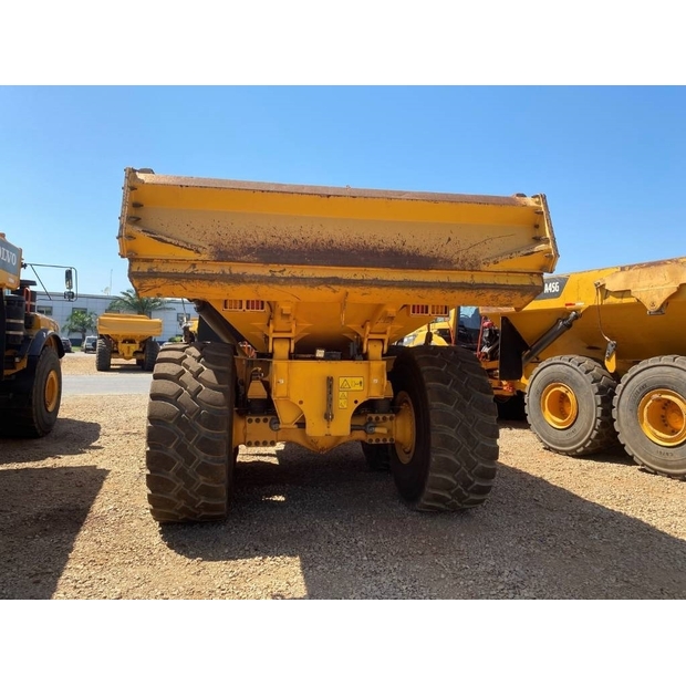 2021 كاتربيلر A45G-47562328