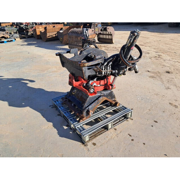 2018 ROTOTILT R4-47562454