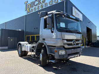 صورة ل رؤوس شاحنات 2011 مرسيدس بنز ACTROS