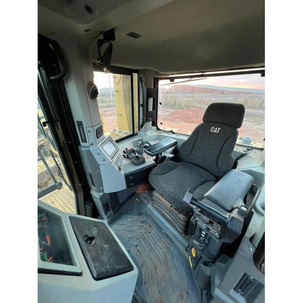 2020 كاتربيلر D10T2-47562680