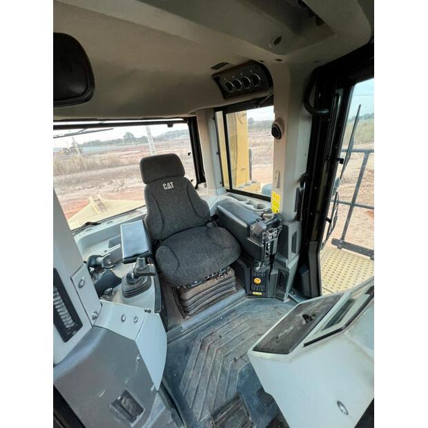 2020 كاتربيلر D10T2-47562681