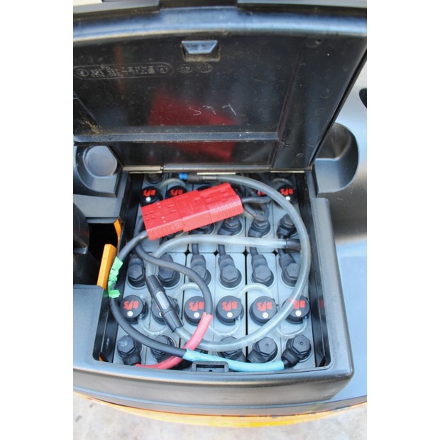 2007 Still EGV12-47570179