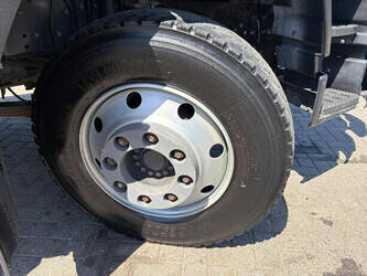2015-iveco-eurocargo-1458823-47576624