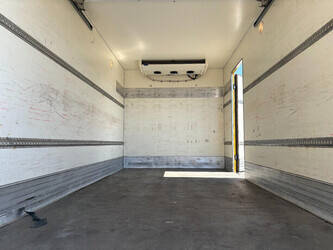 2009-renault-midlum-1458824-47576646