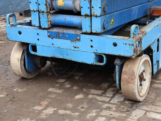 upright-x26-47579853