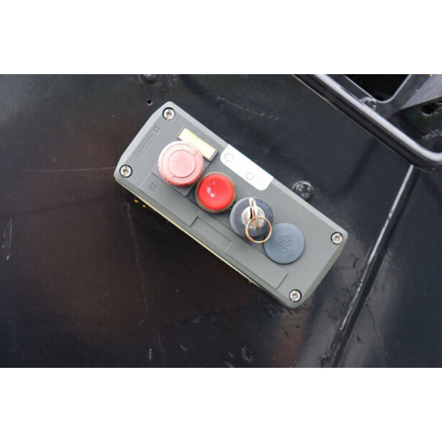 2008 NISSAN GSR-47579927