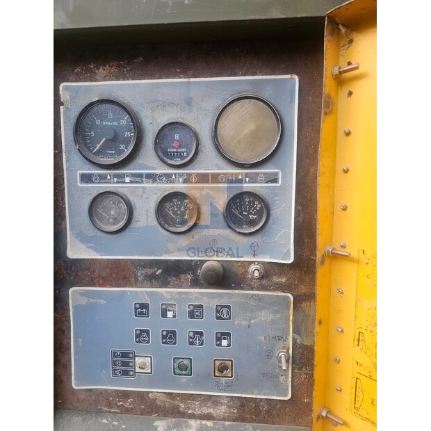 1994 اطلس كوبكو XRVS455-47588880