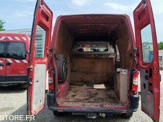 2009-renault-master-1459010-47591769