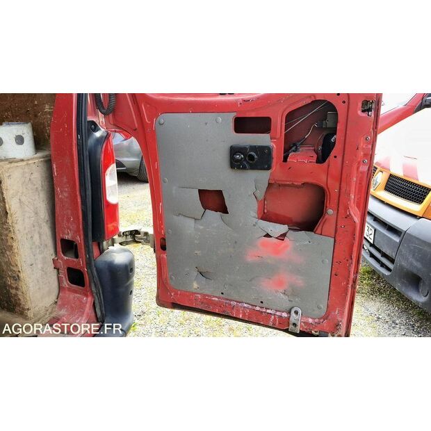 2009 Renault Master-47591803