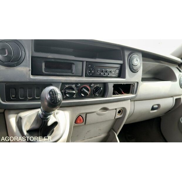 2009 Renault Master-47591804