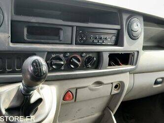 2009-renault-master-1459010-47591804