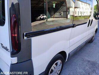 2004-renault-trafic-1459014-47591898