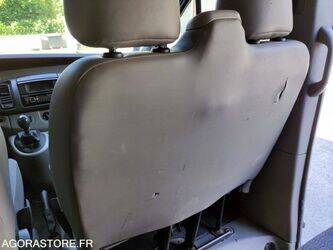 2004-renault-trafic-1459014-47591899