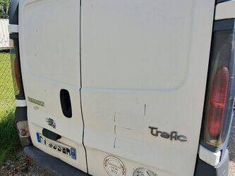 2005-renault-traffic-47591998