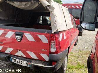 2011-dacia-logan-1459019-47592069