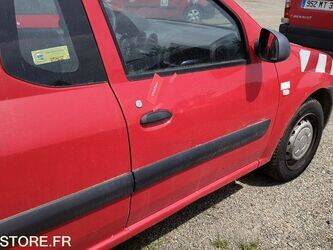 2011-dacia-logan-1459019-47592073