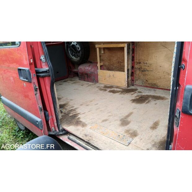 2009 Renault Master-47592301