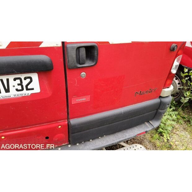 2009 Renault Master-47592303