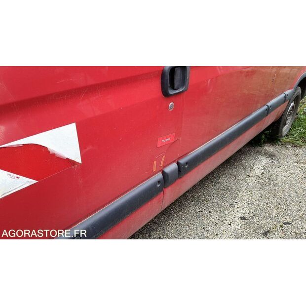 2009 Renault Master-47592304