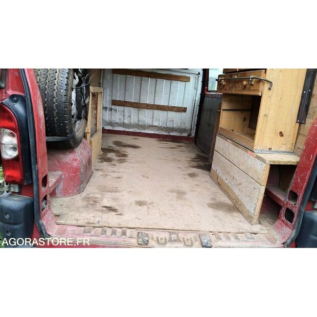 2009 Renault Master-47592311