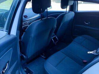 2014-renault-megane-1459026-47592352