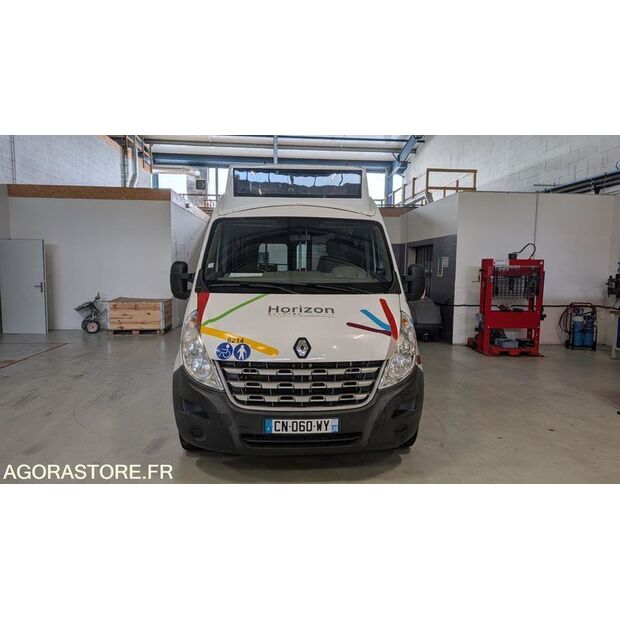 2012 Renault Master-47592385