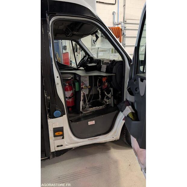 2012 Renault Master-47592394
