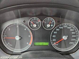 2006-ford-focus-1459036-47592733