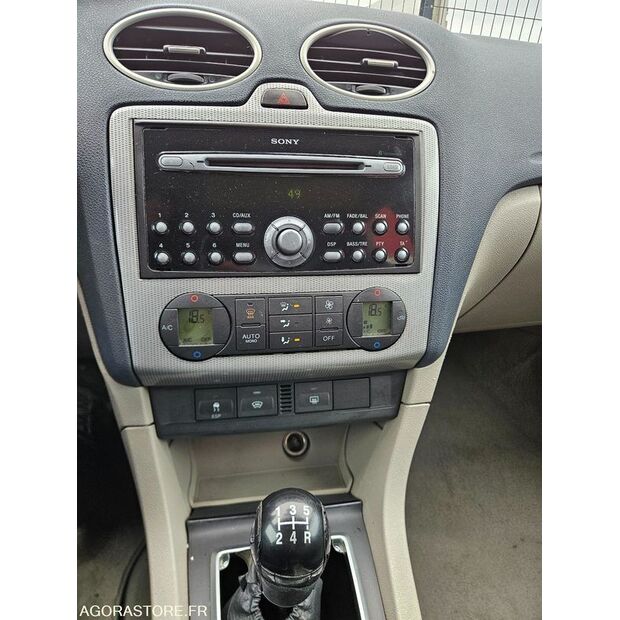 2006 Ford Focus-47592734