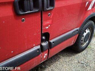 2009-renault-master-1459040-47592798