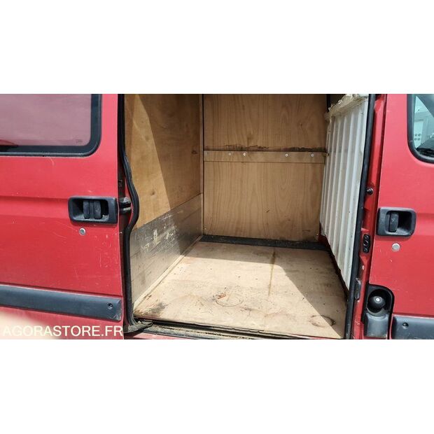 2008 Renault Master-47592960