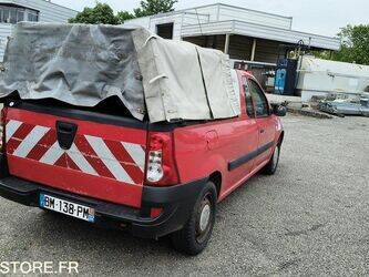 2011-dacia-logan-1459046-47593103