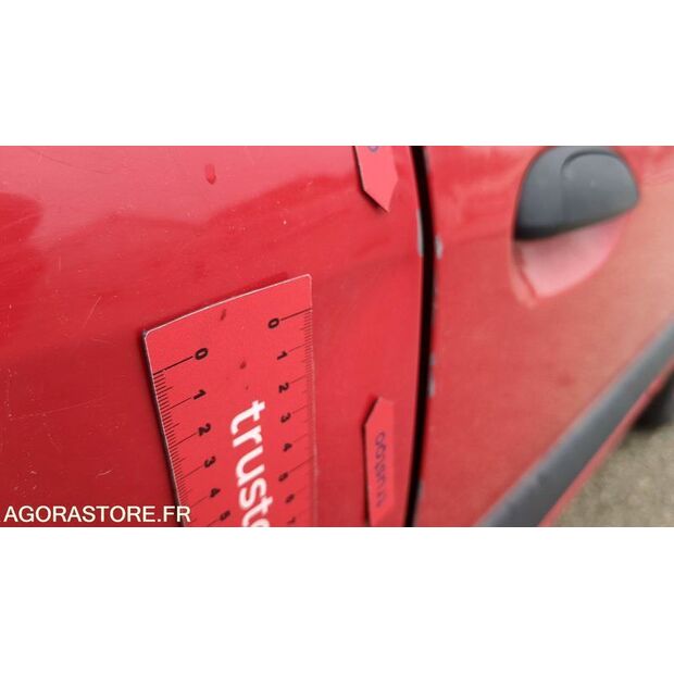 2011 Dacia LOGAN-47593115