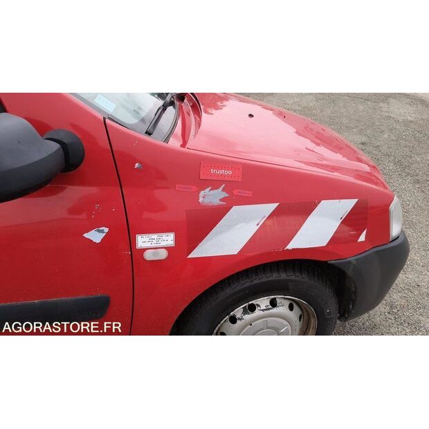 2011 Dacia LOGAN-47593121