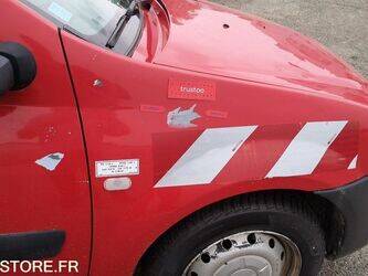 2011-dacia-logan-1459046-47593121