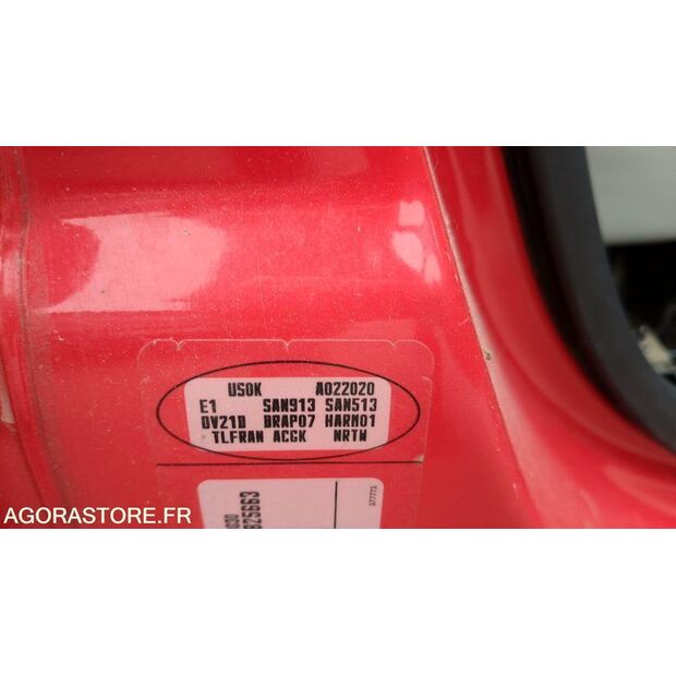 2011 Dacia LOGAN-47593123