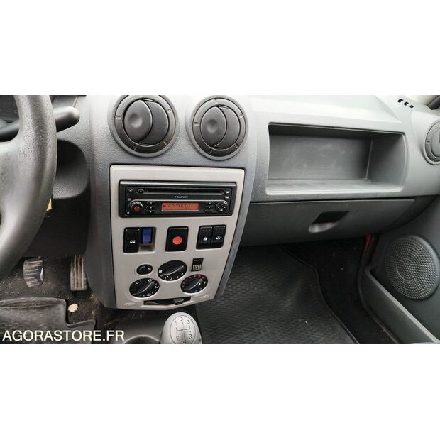 2011 Dacia LOGAN-47593129