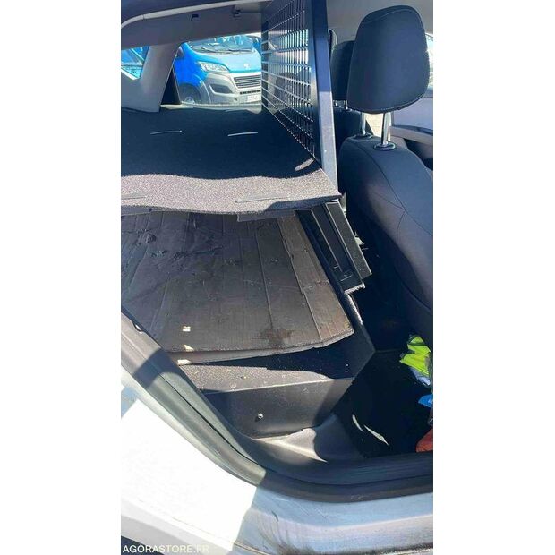 2019 Seat Leon-47593252